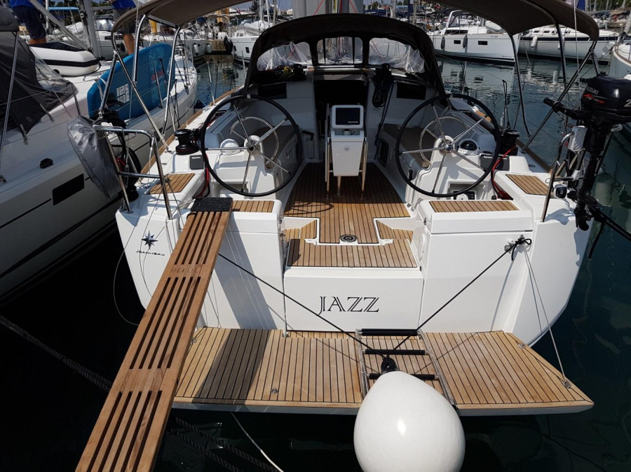 Photo #1 - Sun Odyssey 419 - 3 cab. (Jazz) en D-Marin Dalmacija Marina - 40037