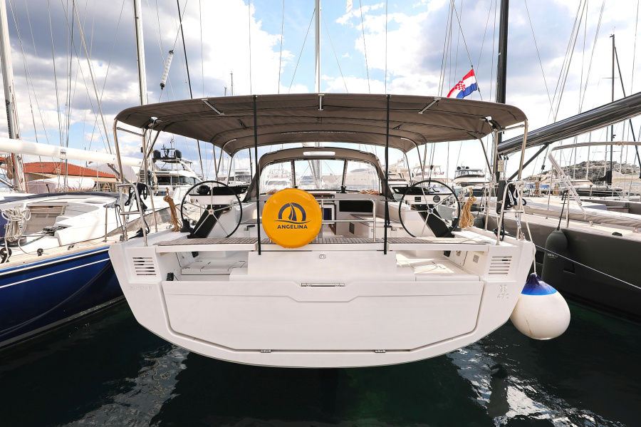 Photo #1 - Dufour 470 - 4 cab. (Blue moon) en Marina Kremik - 40237