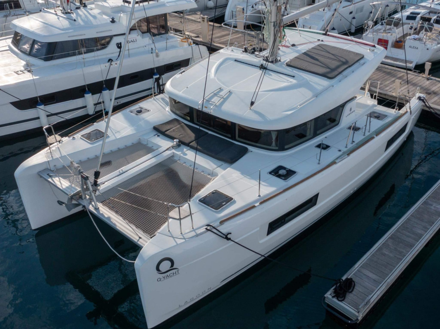 Photo #1 - Lagoon 40 - 4 + 2 cab (Blue Lagoon) en Marina Kremik - 40246