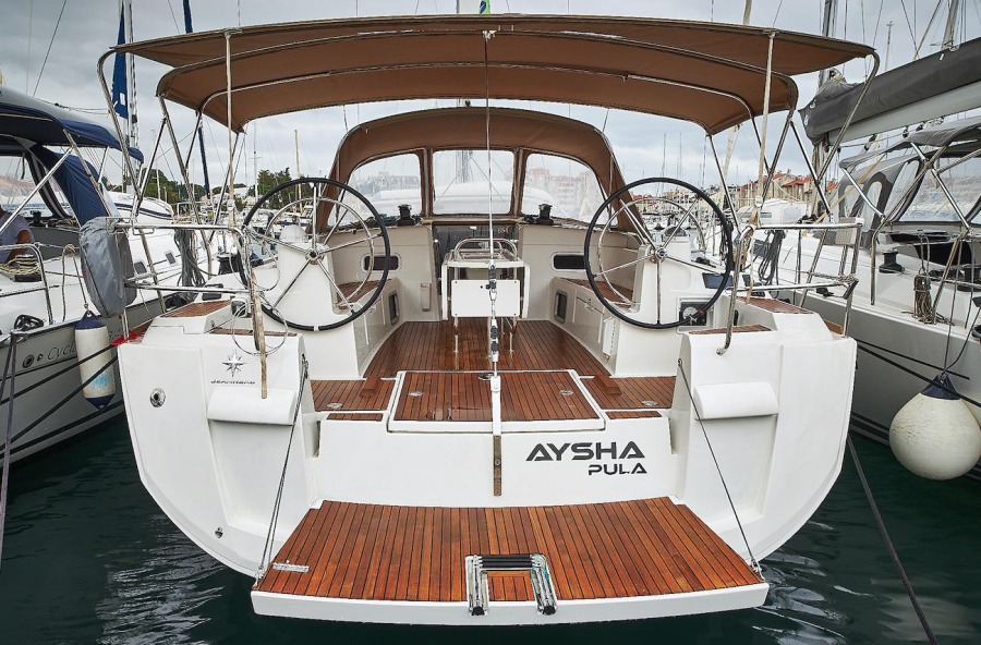 Photo #1 - Sun Odyssey 519 - 5 + 1 cab. (Aysha) en Marina Kornati - 40377