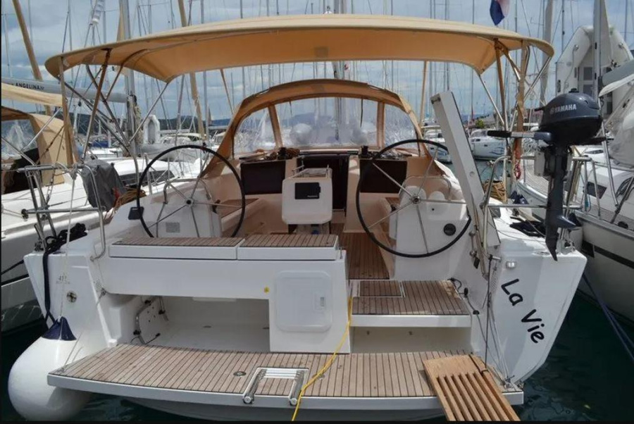 Photo #1 - Dufour 412 GL (La Vie) en Marina Šangulin - 40588