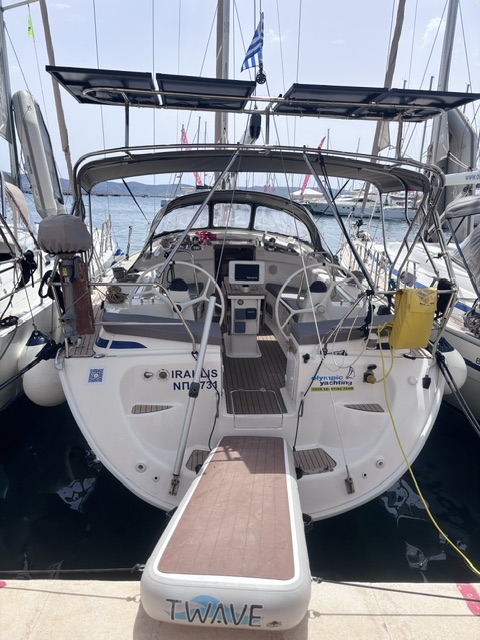 Photo #1 - Bavaria 42 Cruiser (Iraklis) en main port - 41067