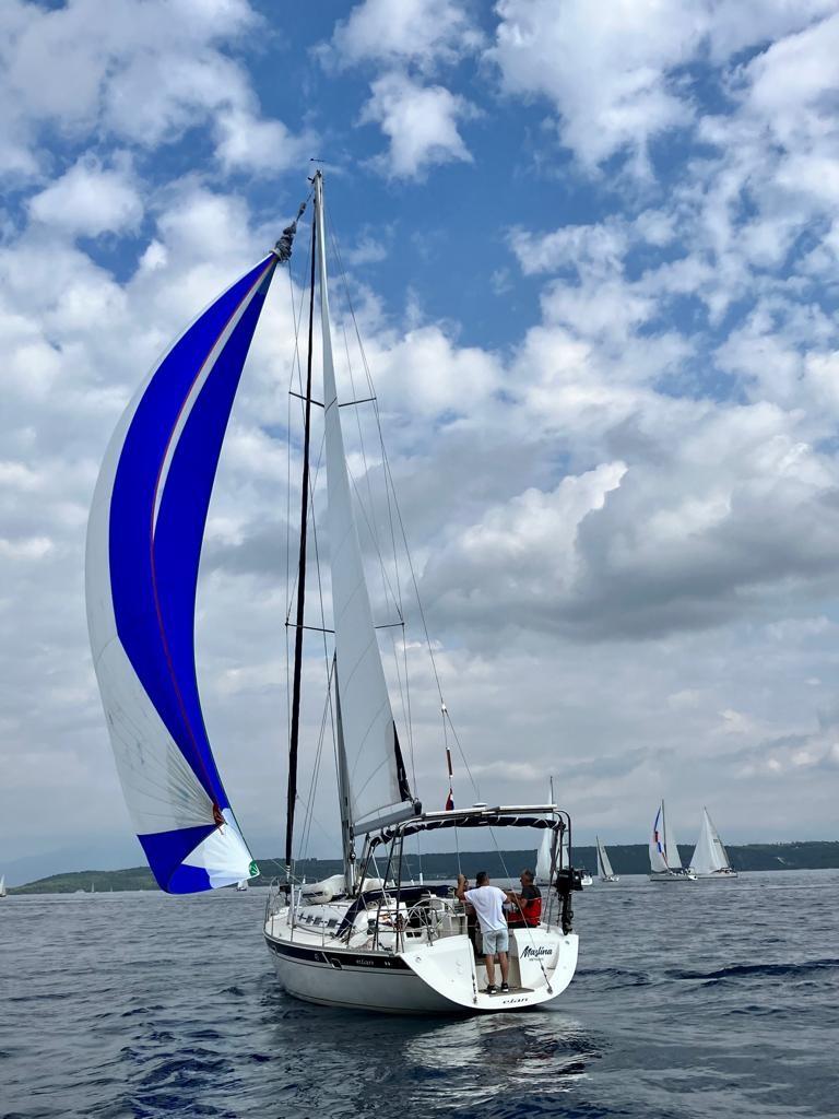 Photo #1 - Elan 45 (Maslina) en Harbour - 41172