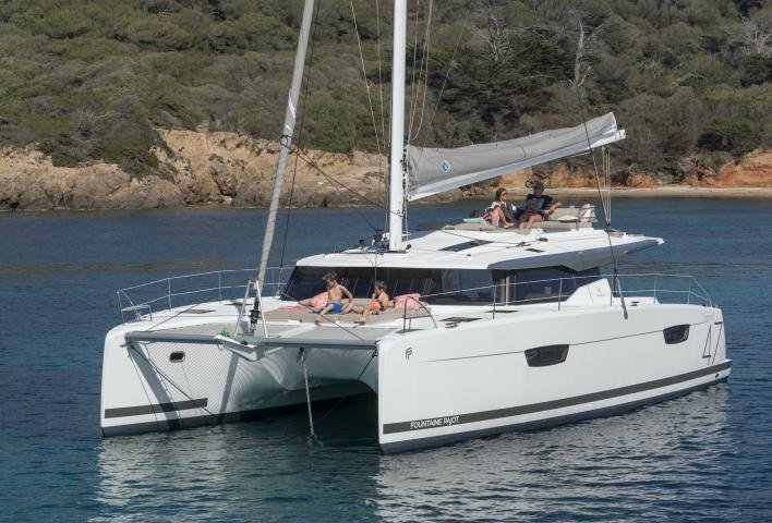 Photo #1 - Fountaine Pajot Saona 47 - 5 cab. (Lola 2) en Yacht Haven Marina - 41223