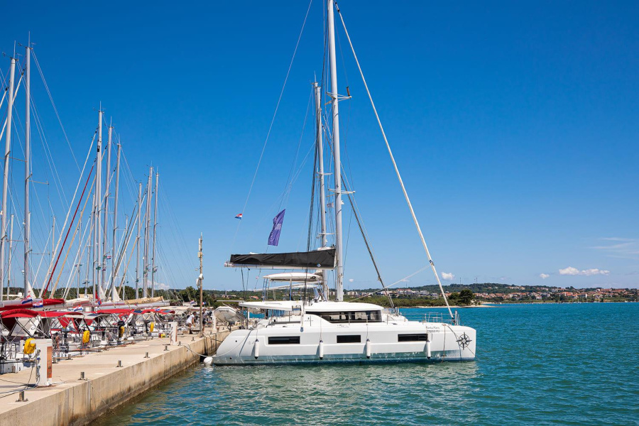 Photo #1 - Lagoon 46 - 4 + 2 cab. (Manta Maris) en Pula, ACI Marina - 41361