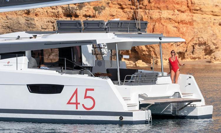 Photo #1 - Fountaine Pajot Elba 45 - 4 + 1 cab. (Diadem) en Marina (ex.SCT) - 41380