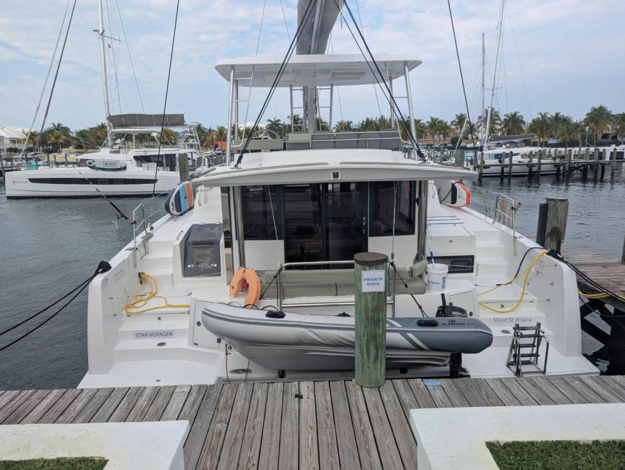 Photo #1 - Bali 4.6 - 5 + 2 cab. (STAR VOYAGER) en Palm Cay Marina - 41763