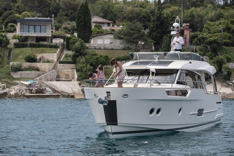 Photo #1 - Greenline 48 Fly (Nord) en Marina Kornati - 41852