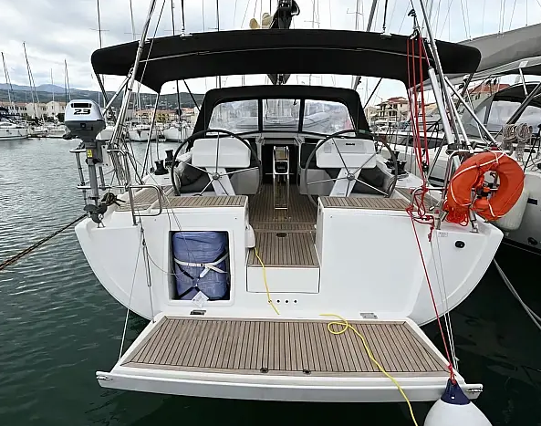 Photo #1 - Hanse 458 (FoxTrot) en Lefkas main port - 41862