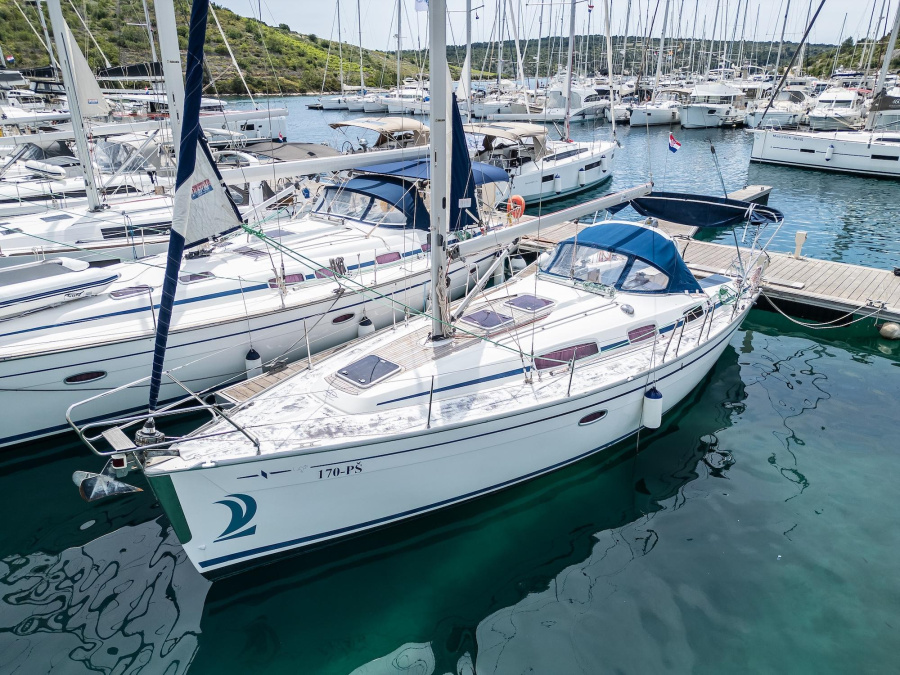 Photo #1 - Bavaria 34 Cruiser - 2 cab. (Skippy) en Marina Kremik - 41917