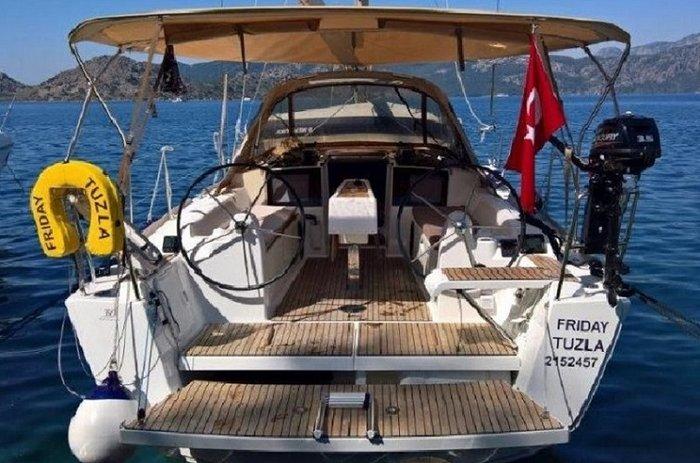 Photo #1 - Dufour 350 GL (Friday) en Yacht Classic Hotel Marina - 41992