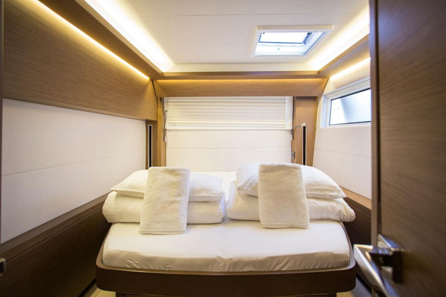 Sail La Vie - 1