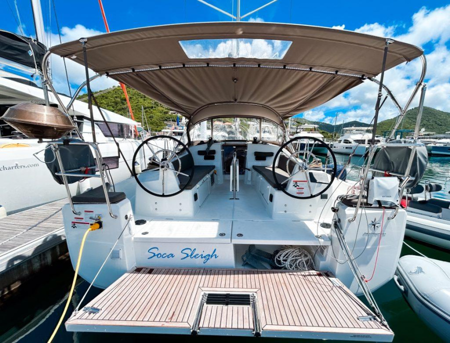 Photo #1 - Sun Odyssey 380 - 2 cab. (Soca Sleigh) en Resort & Marina - 42770