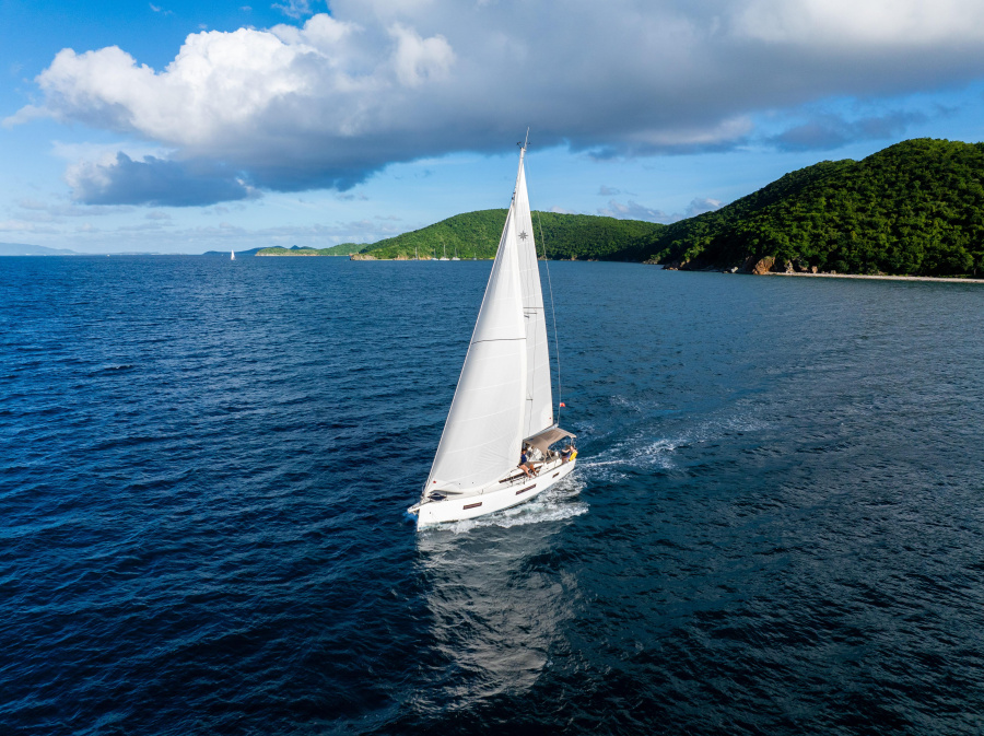 Photo #1 - Sun Odyssey 440 - 3 cab. (Rhythm & Blues) en Resort & Marina - 42774