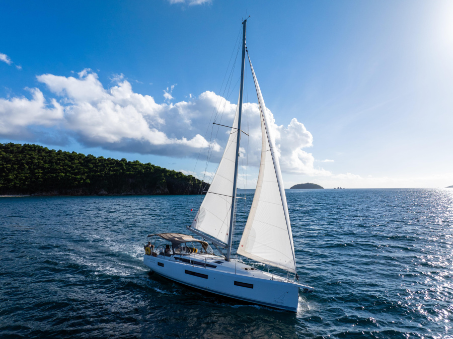 Photo #1 - Sun Odyssey 440 - 3 cab. (Air Guitar) en Resort & Marina - 42776