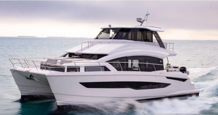 Photo #1 - Aquila 54 - 4 + 2 cab. (Explorion) en Athens, Alimos marina - 42784