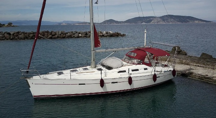 Photo #1 - Oceanis Clipper 393 (Crete) en Athens, Marina Delta Kallithea - 42785