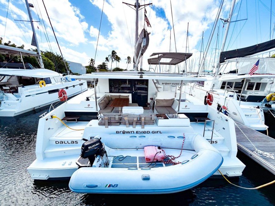 Photo #1 - Fountaine Pajot Astrea 42 (Brown Eyed Girl) en Resort & Marina - 42798