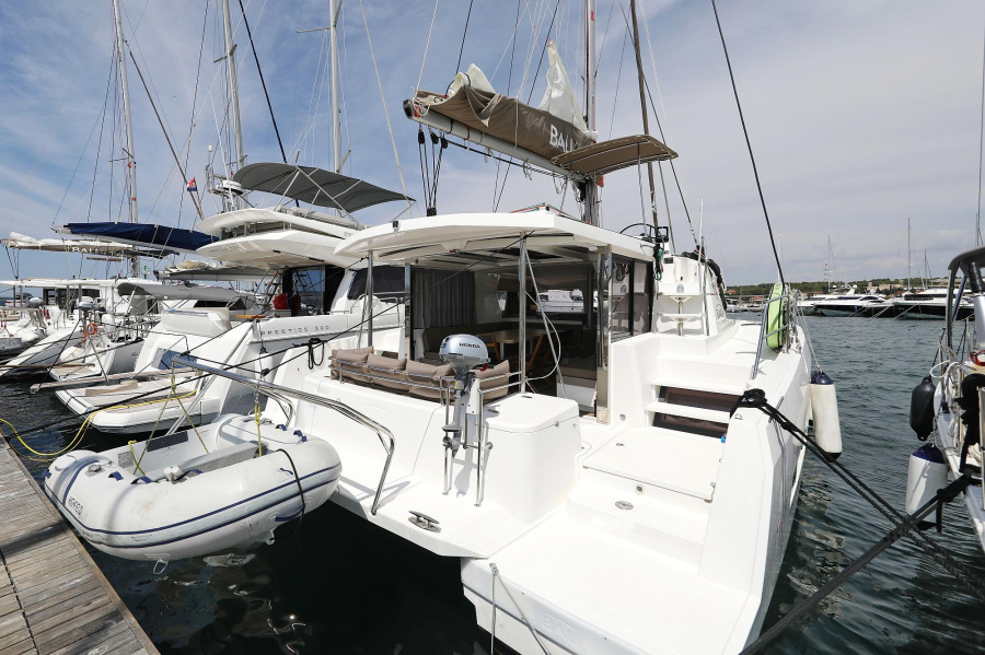 Photo #1 - Bali 4.1 - 4 cab. (Ocean Oasis) en Marina Kornati - 43145