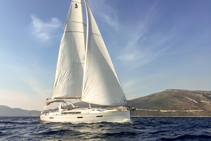 Photo #1 - Oceanis 45 - 4 cab. (Slide) en Porto Montenegro - 43216