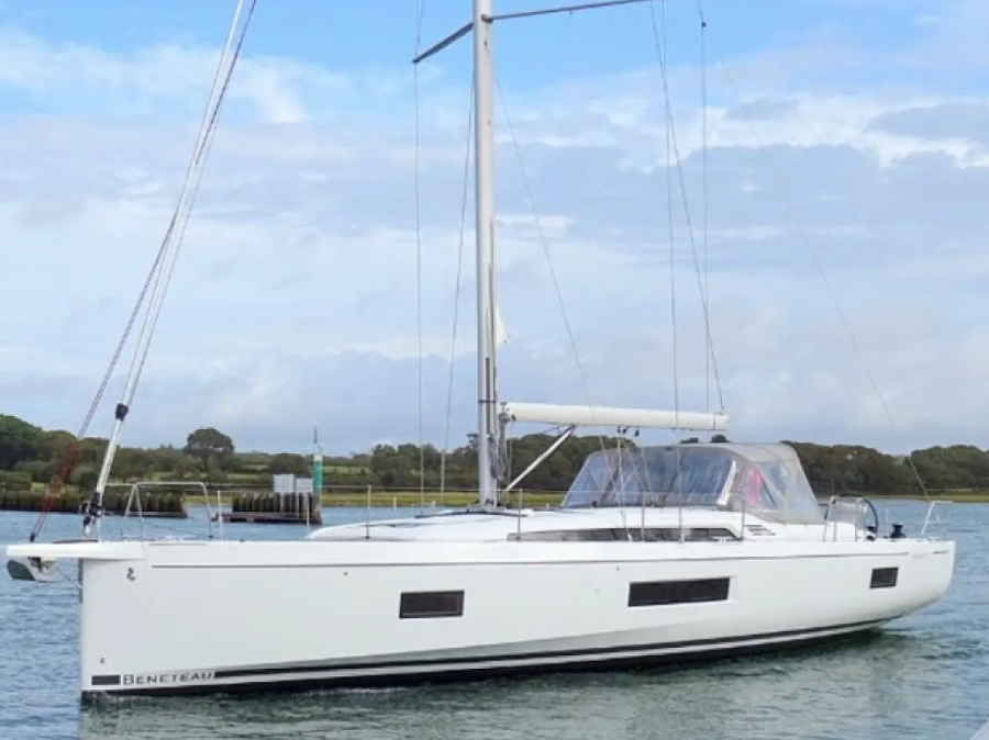 Photo #1 - Oceanis 51.1 - 5 + 1 cab. (Bolero) en Lefkas, D-Marin - 43256