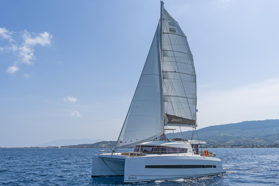 Photo #1 - Bali 4.1 - 4 + 2 cab. (Anemoskala) en Corfu, Gouvia Marina - 43698