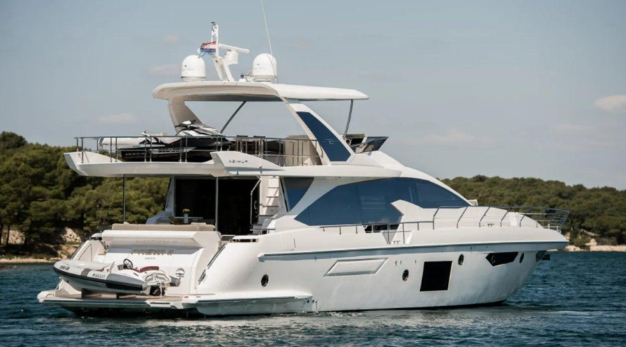 Photo #1 - Azimut 72 Fly (Alyss) en Yachtclub Seget (Marina Baotić) - 61217