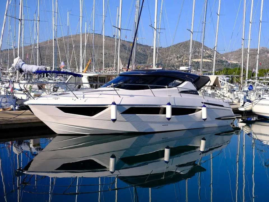 Photo #1 - Focus Power 36 Hard Top (Focus 36) en ACI Marina - 61340