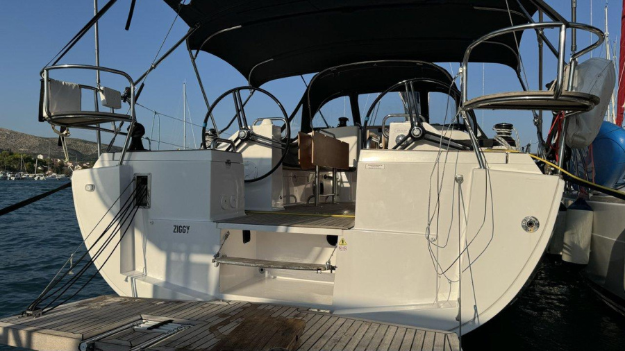 Photo #1 - Elan Impression 45.1 (Ziggy) en Marina (ex.SCT) - 62111