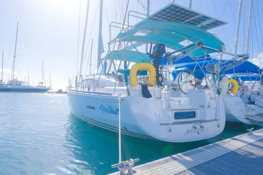 Photo #1 - Sun Odyssey 44 DS (Sea Wolf) en St. Vincent & Grenadines, Blue Lagoon Marina - 63163