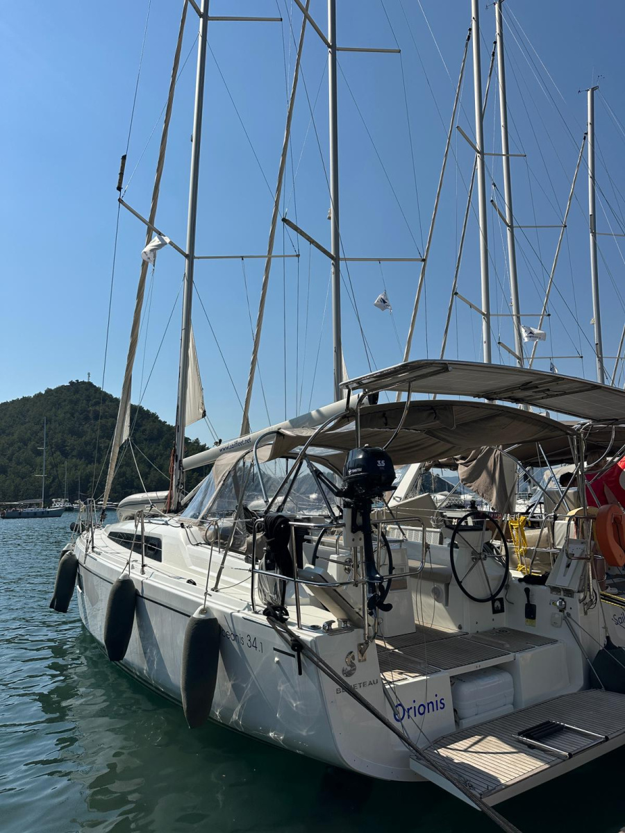 Photo #1 - Oceanis 34.1 - 3 cab. (Orionis) en  - 63211