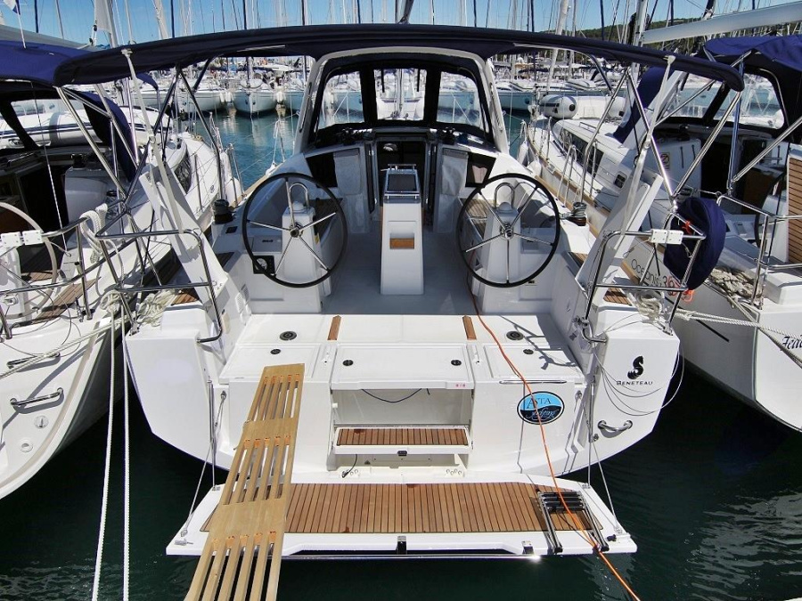 Photo #1 - Oceanis 38.1 (Elsa) en D-Marin Dalmacija Marina - 44157