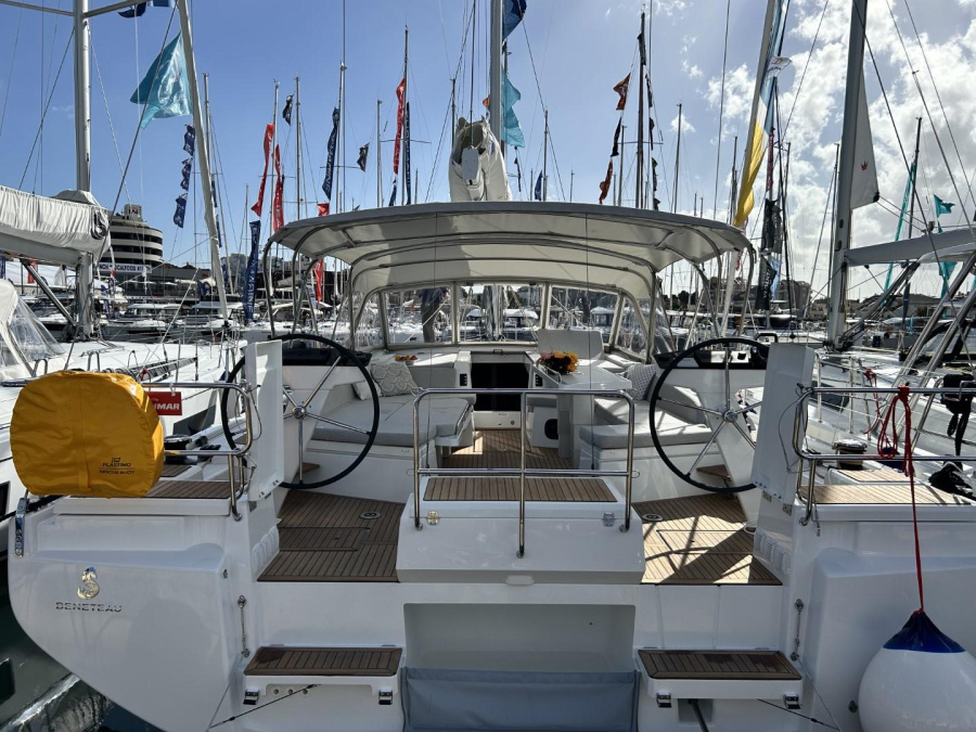 Photo #1 - Oceanis 52 - 6 cab. (B-52) en ACI Marina - 63848