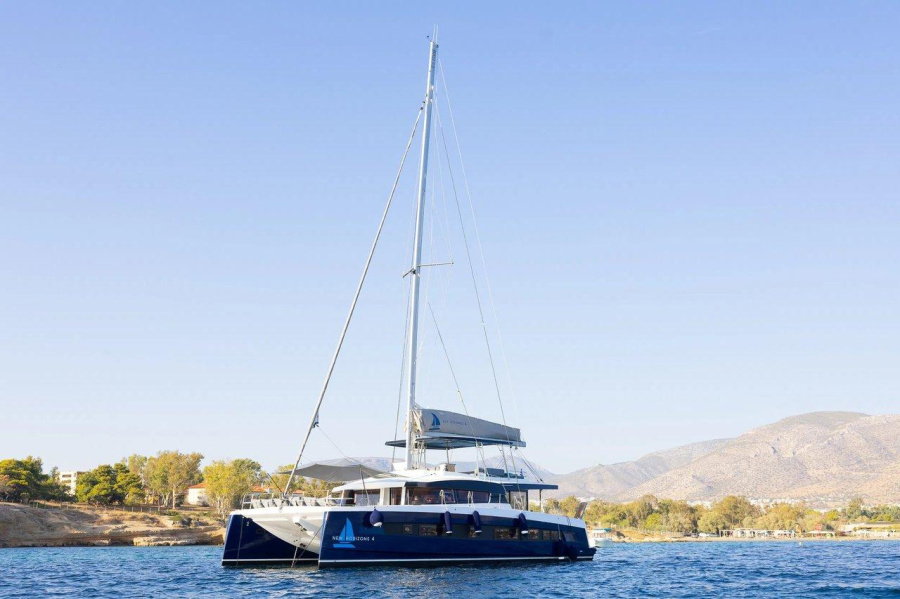 Photo #1 - Bali 5.8 - 4 + 2 cab. (New Horizons 4) en Athens, Alimos marina - 63861