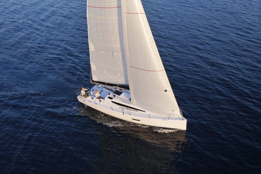 Photo #1 - Elan E4 (Sky) en Marina Betina - 64249