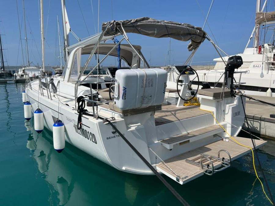 Photo #1 - Oceanis 51.1 - 5 + 1 cab. (Libery) en Capo D'orlando Marina - 64222