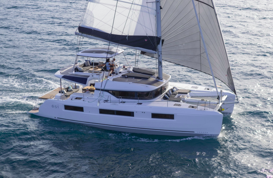 Photo #1 - Lagoon 51 - 6 + 1 cab. (Elysium) en Komolac, ACI Marina - 64100