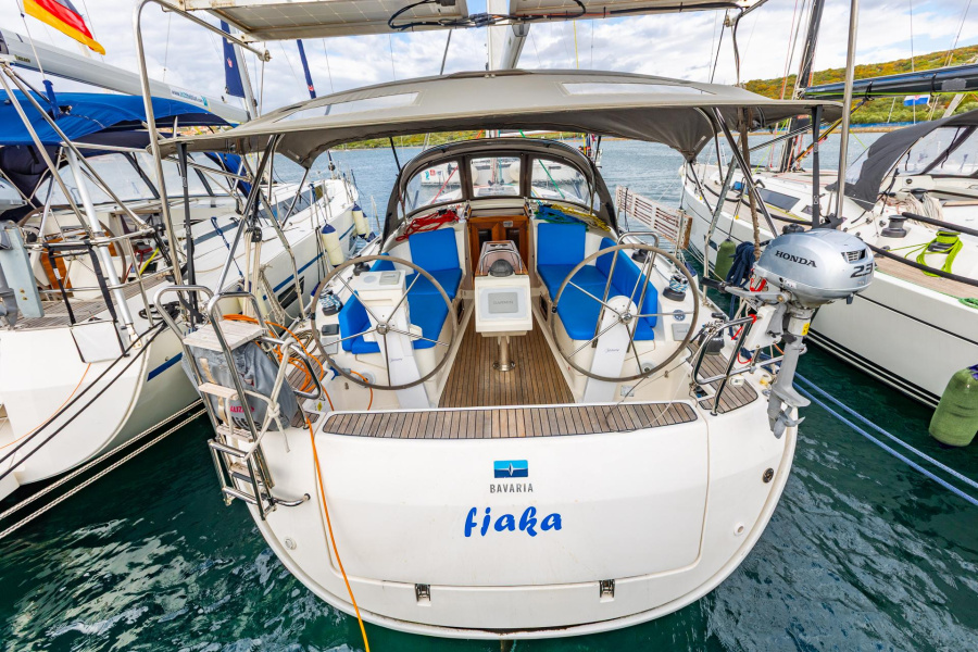 Photo #1 - Bavaria Cruiser 37 - 3 cab. (Fjaka) en Marina Punat - 64330