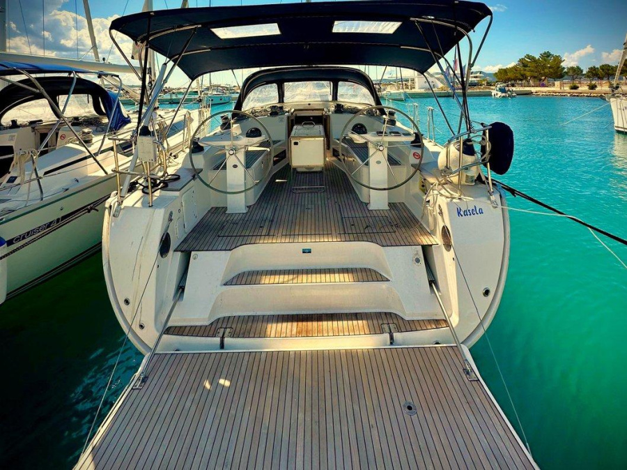 Photo #1 - Bavaria Cruiser 45 - 4 cab. (Kasela) en Marina - 65886