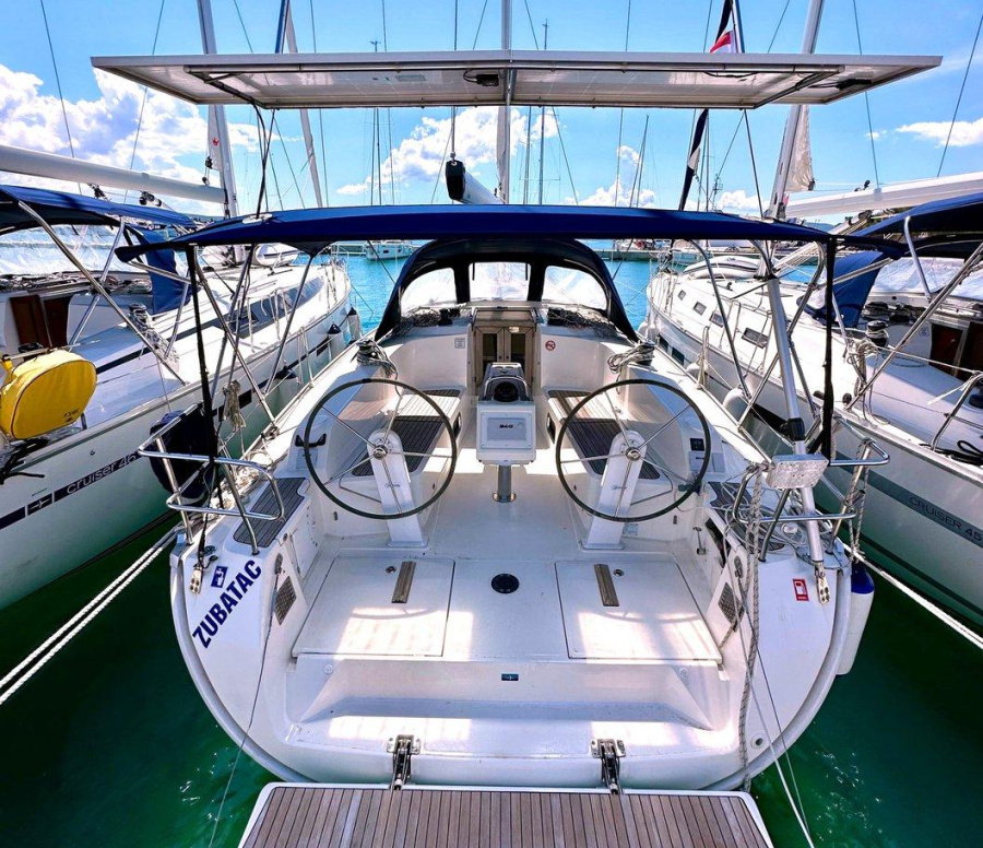 Photo #1 - Bavaria Cruiser 41 - 3 cab. (Zubatac) en D-Marin Dalmacija Marina - 65893