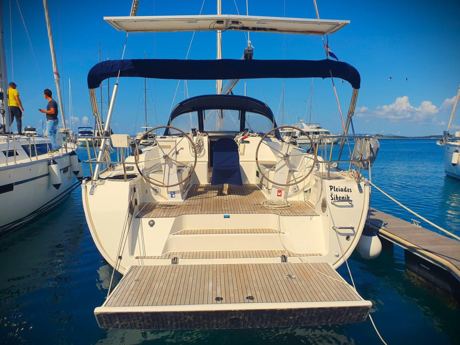 Photo #1 - Bavaria Cruiser 46 - 4 cab. (Pleiades) en Marina - 65916