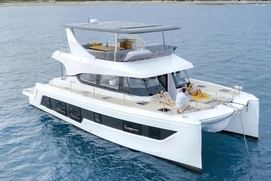 Photo #1 - Aventura 50 - 4 + 1 cab. (Kamchatka) en Athens, Alimos marina - 64873