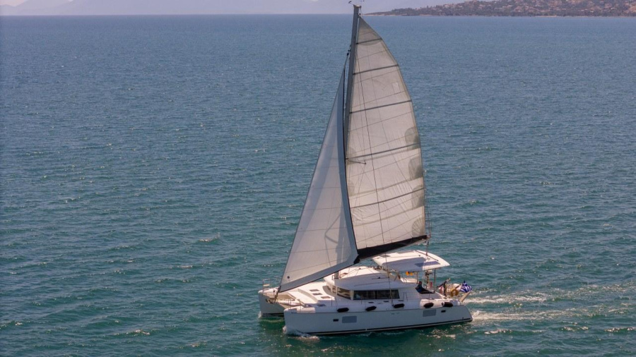 Photo #1 - Lagoon 420 - 4 + 2 cab. (Amelia) en  - 65503