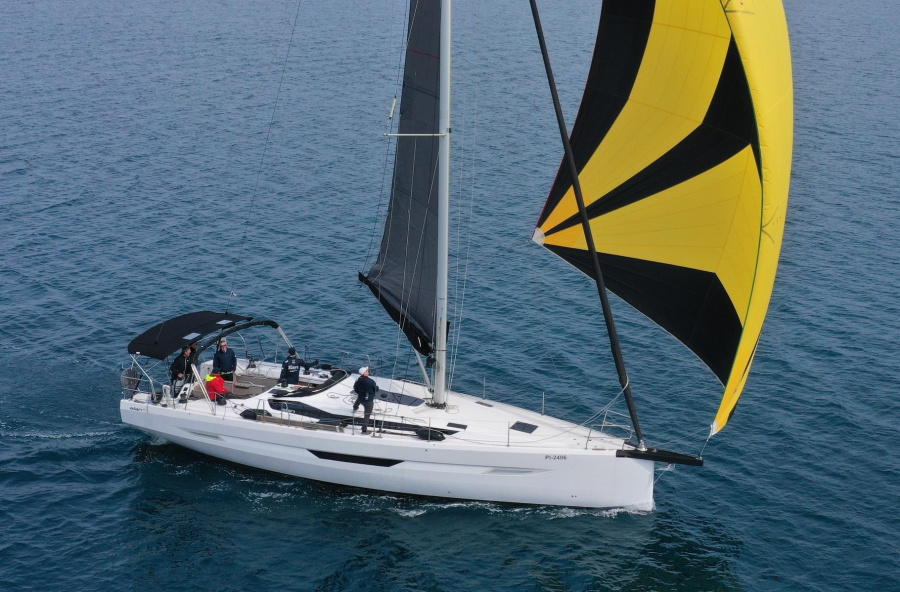 Photo #1 - Elan E6 (Sailing Grace) en Marina Kornati - 65298