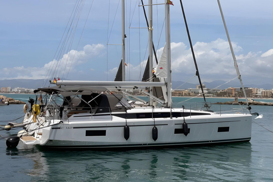 Photo #1 - Bavaria C42 (Blue Eyes) en de Mallorca, Marina Naviera Balear - 65378