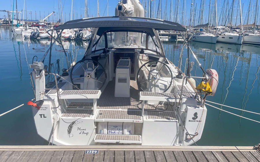Photo #1 - Oceanis 35.1 (Plume d'Ange) en Hyeres Port Saint Pierre - 65804