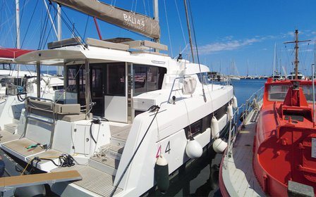 Photo #1 - Bali 4.4 - 4 + 1 cab. (Seasight) en Corsica, , Port De Plaisance Charles Ornano - 65817