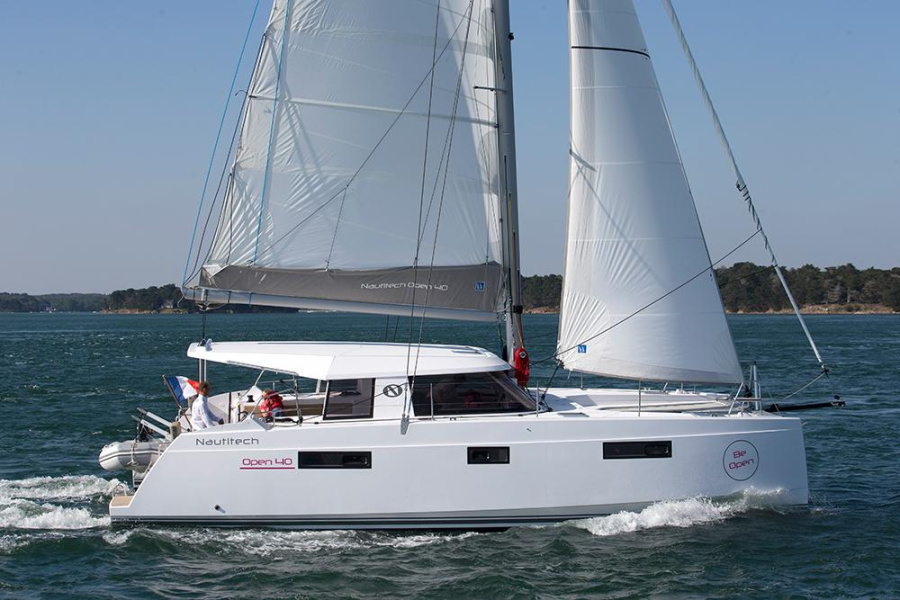 Photo #1 - Nautitech 40 Open - 4 cab. (Krazadeen) en Corsica, , Port De Plaisance Charles Ornano - 65825