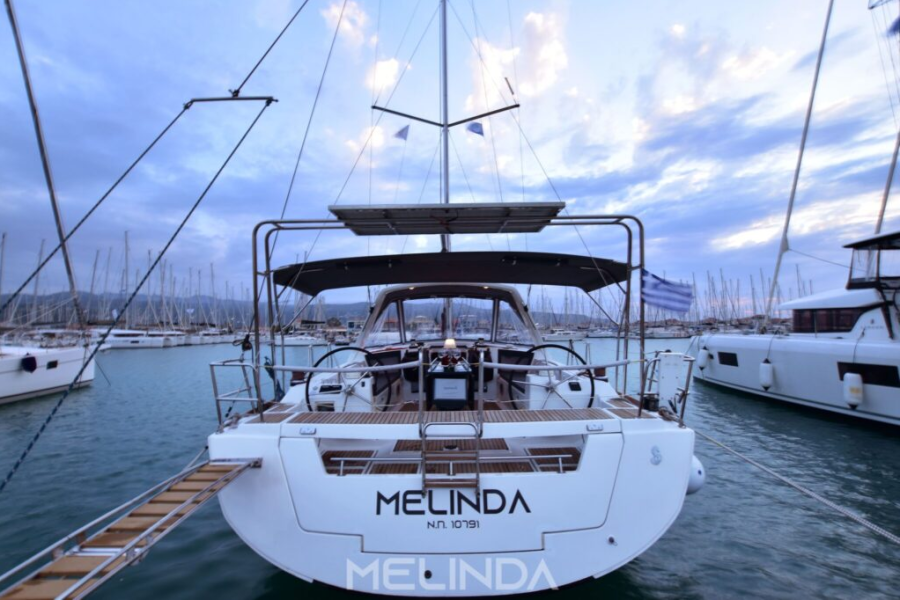 Photo #1 - Oceanis 45 - 4 cab. (Melinda) en Lefkas main port - 65526
