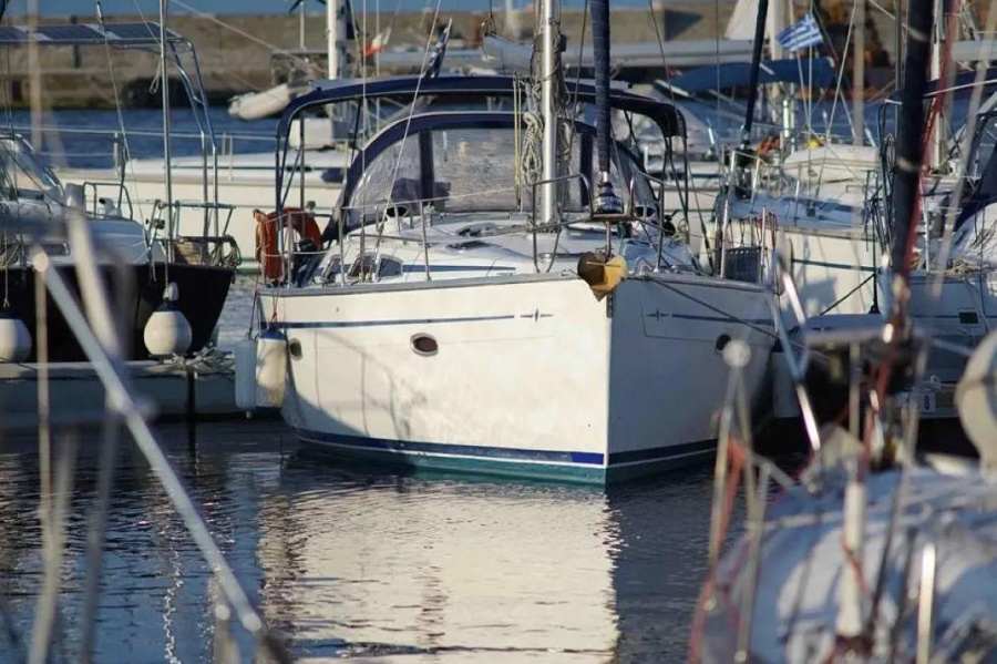 Photo #1 - Bavaria 40 Cruiser (Ariadni) en Main Port - 65731